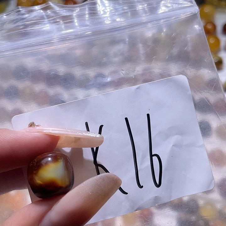 头***～琥珀未镶嵌裸石13.5福利