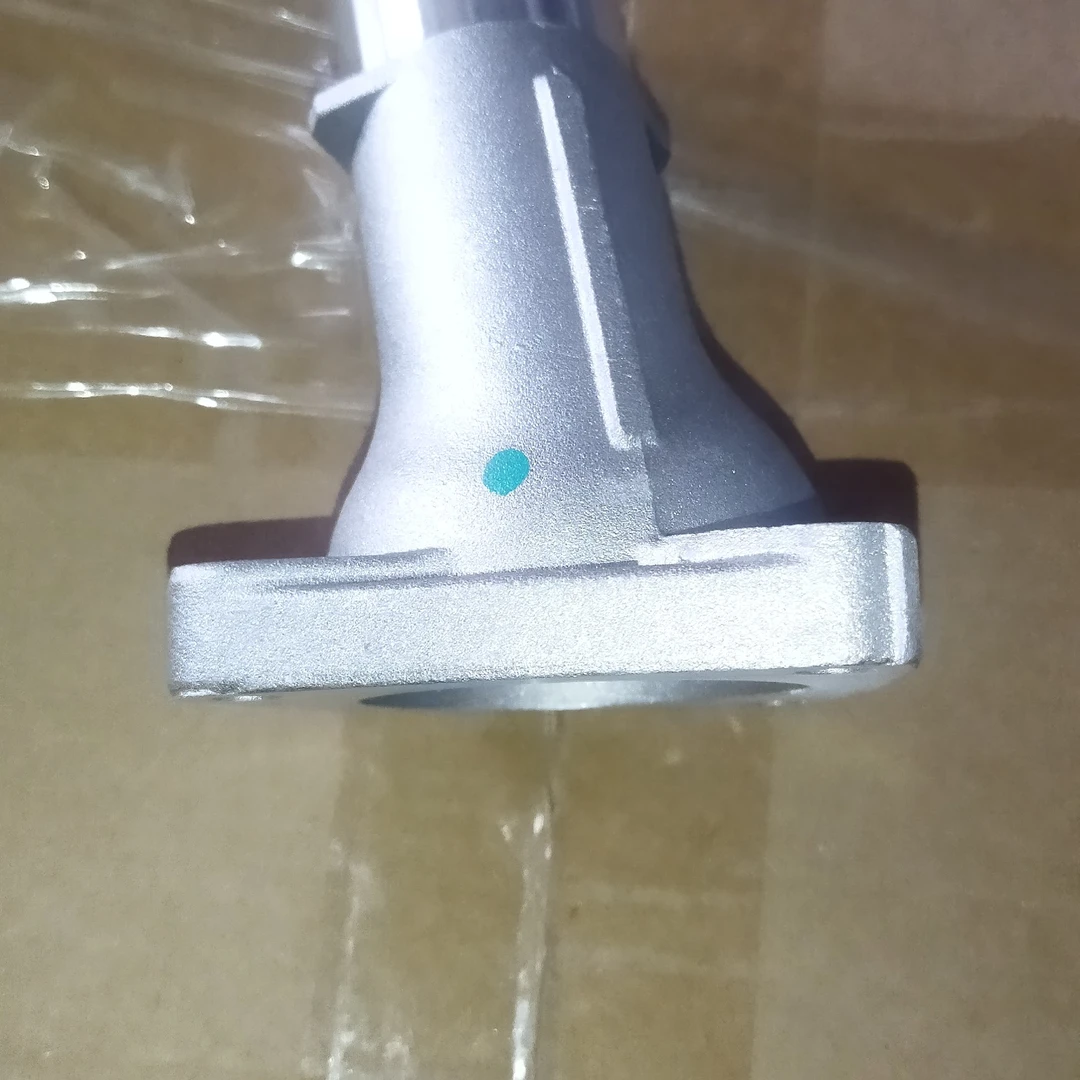 适用于吉利博越博瑞2.0/2.4水泵进水口接头发动机进水口座专用的