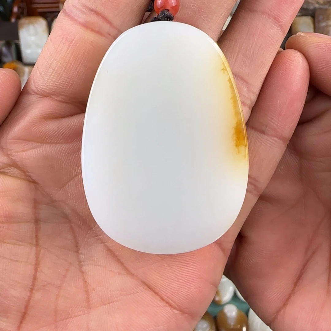 和田玉（糖玉）未镶嵌颈饰