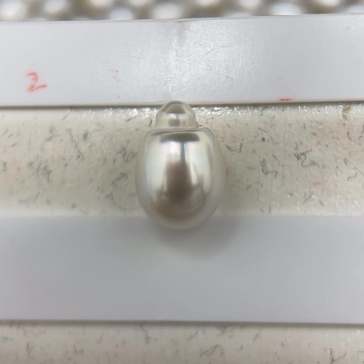 未镶嵌颈饰海水珍珠10.6mm 澳白 银蓝H6