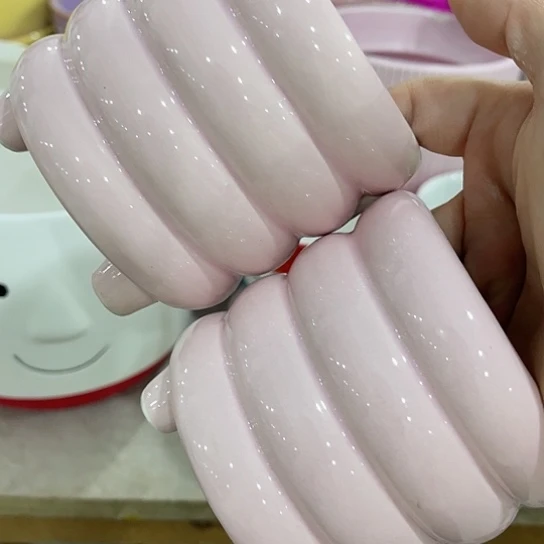 多肉绿植陶瓷花盆9.9包邮，有孔