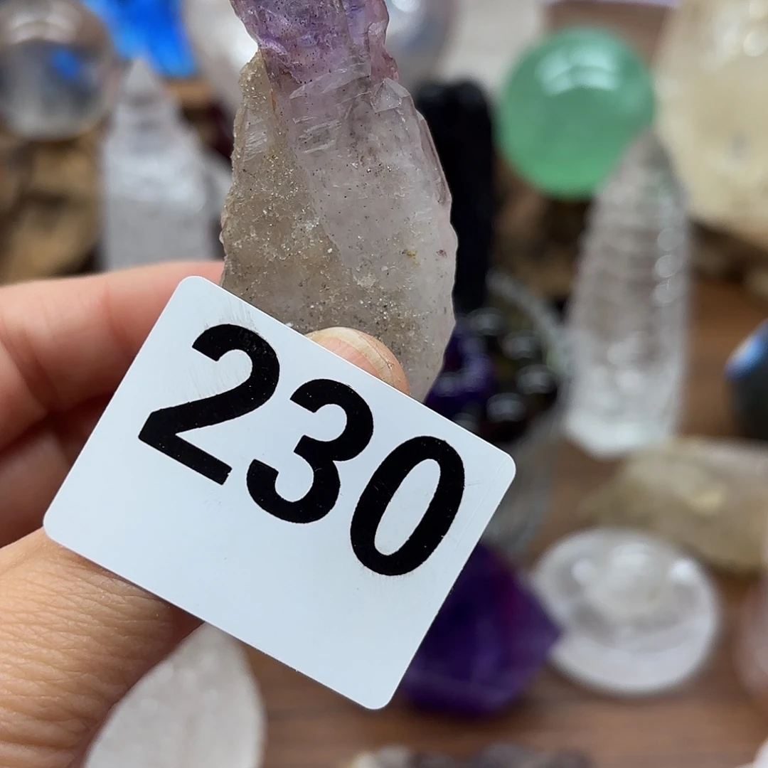 未镶嵌水晶大型摆件（非配饰）