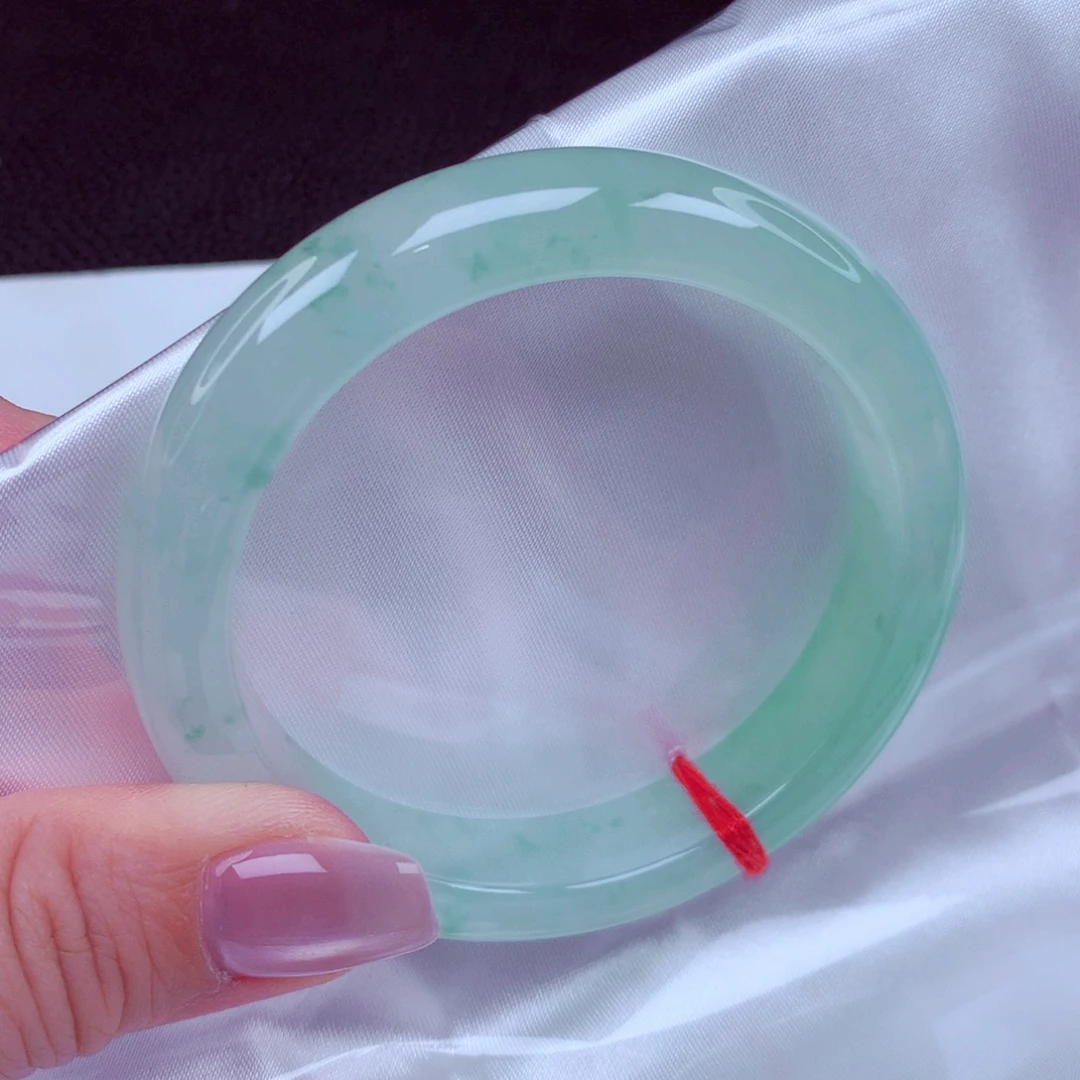 翡翠未镶嵌手镯手镯