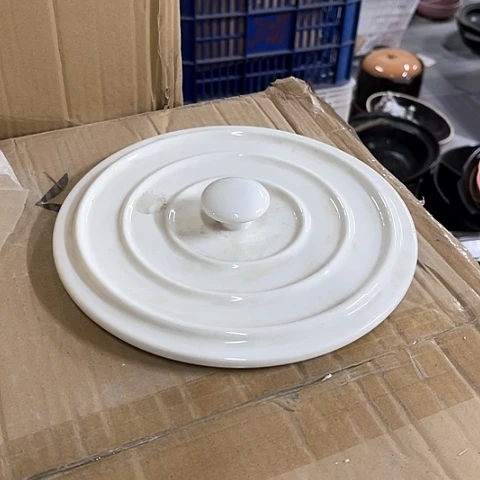 微瑕，不能明火，口径21白盖