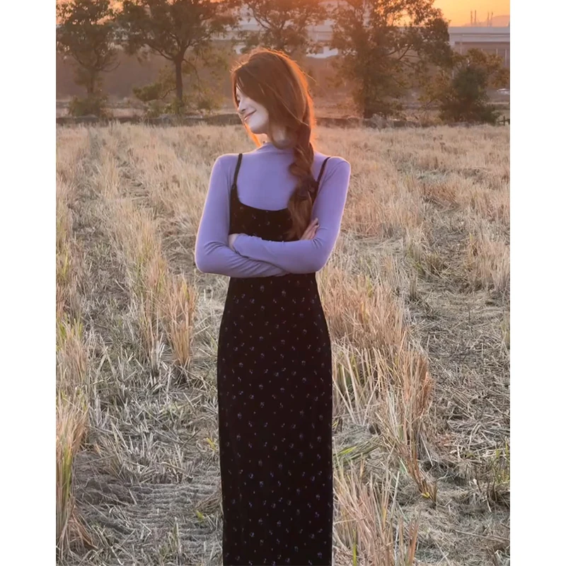 2025早秋新款女法式气质内搭修身长袖上衣收腰显瘦碎花吊带连衣裙