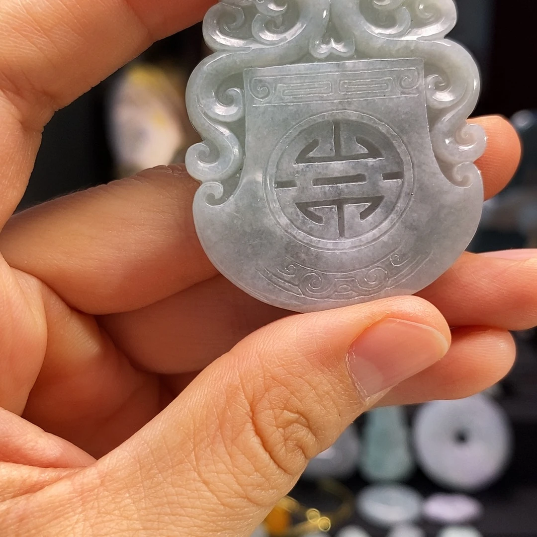 翡翠未镶嵌颈饰仿古