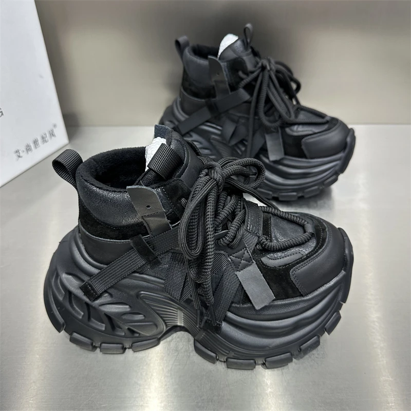 女款休闲百搭厚底系带高帮运动网红时尚黑色加绒ins韩版冬季潮鞋