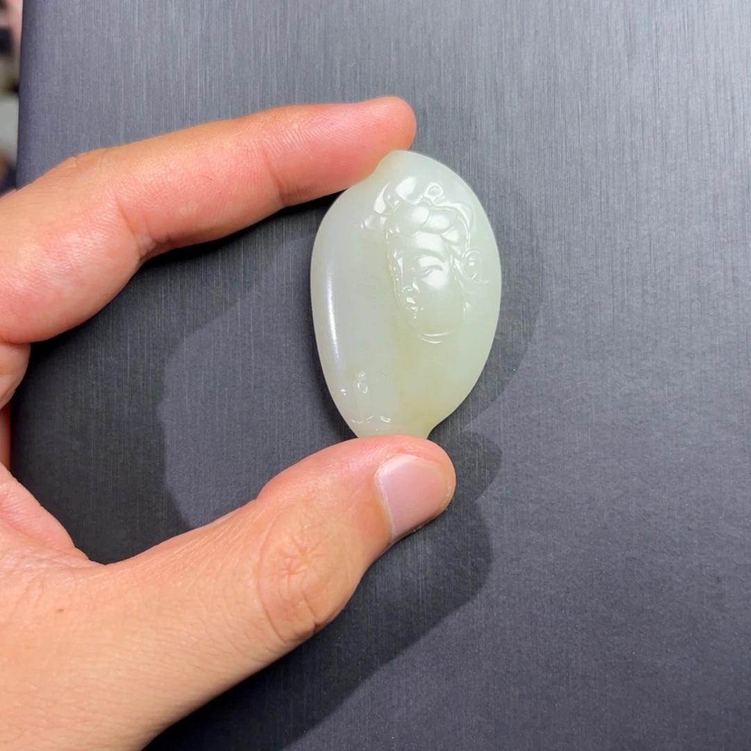 和田玉（青白玉）未镶嵌颈饰