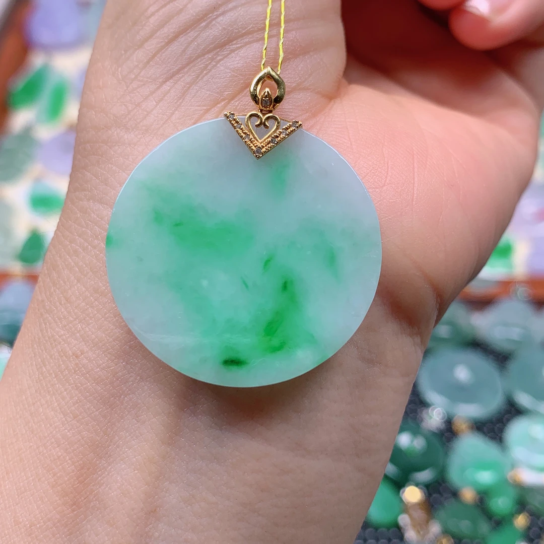 缅甸天然A货翡翠，飘绿无事牌 编号457/507尺寸31.8-3