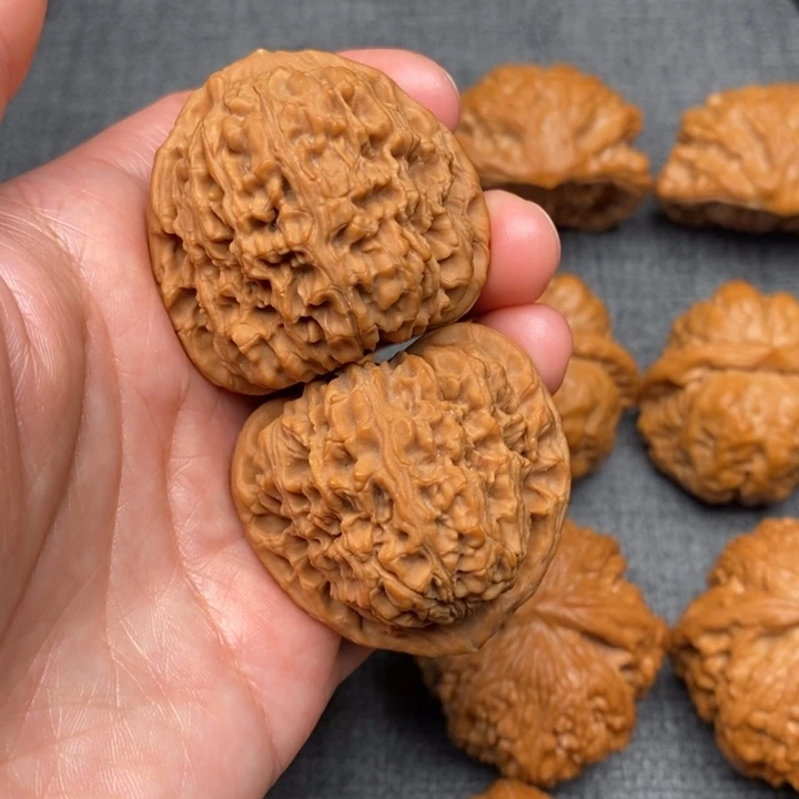 吊坠文玩核桃全品41三角疆