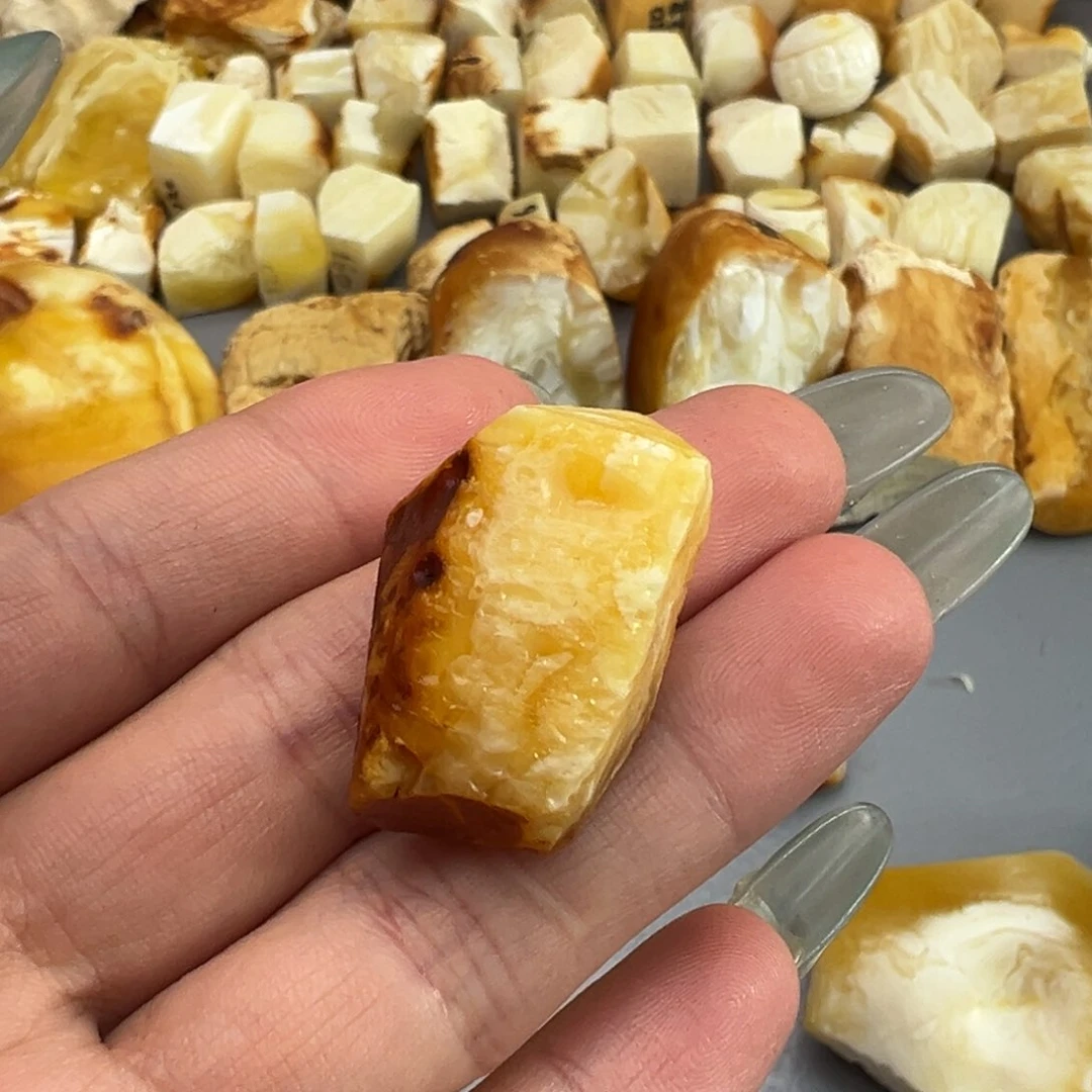 定制琥珀未镶嵌O****o蜜蜡