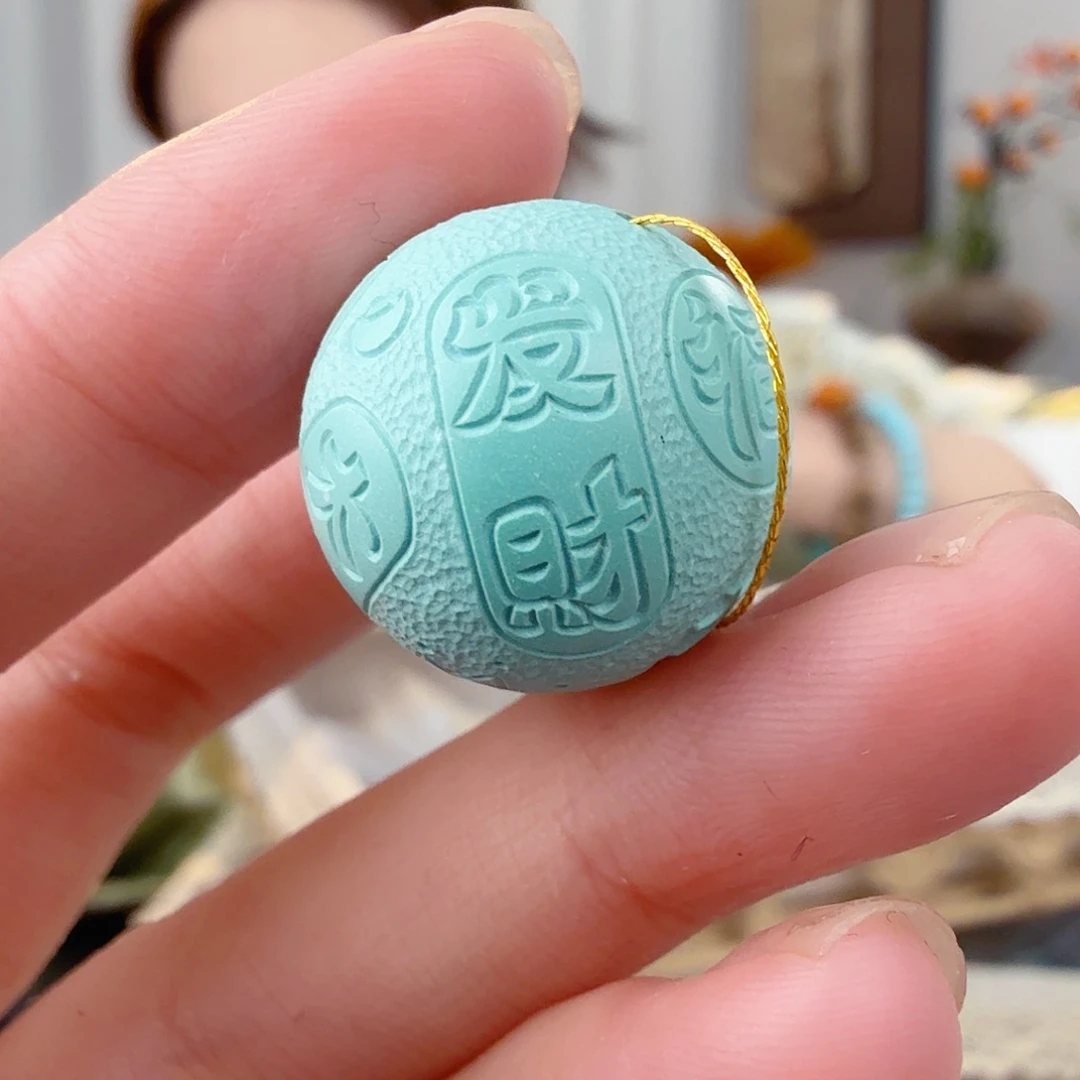 沙***余绿松石未镶嵌珠宝半成品