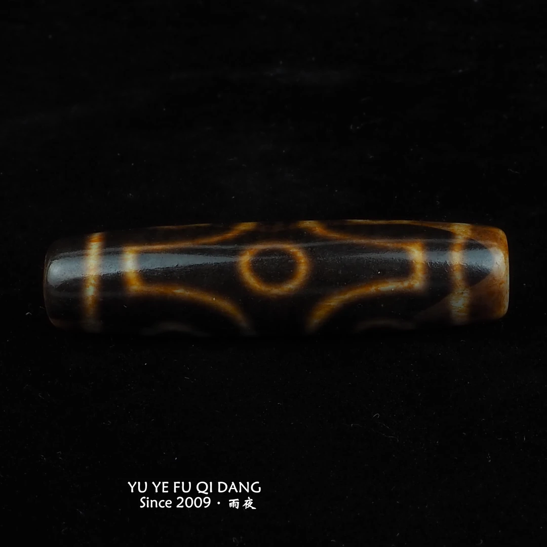 【钢蛋专属】牙黄白芯台珠 十字六眼 48mm左右