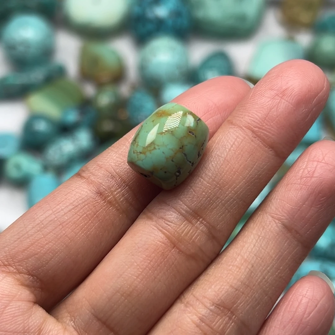 @***@绿松石未镶嵌珠宝奇石