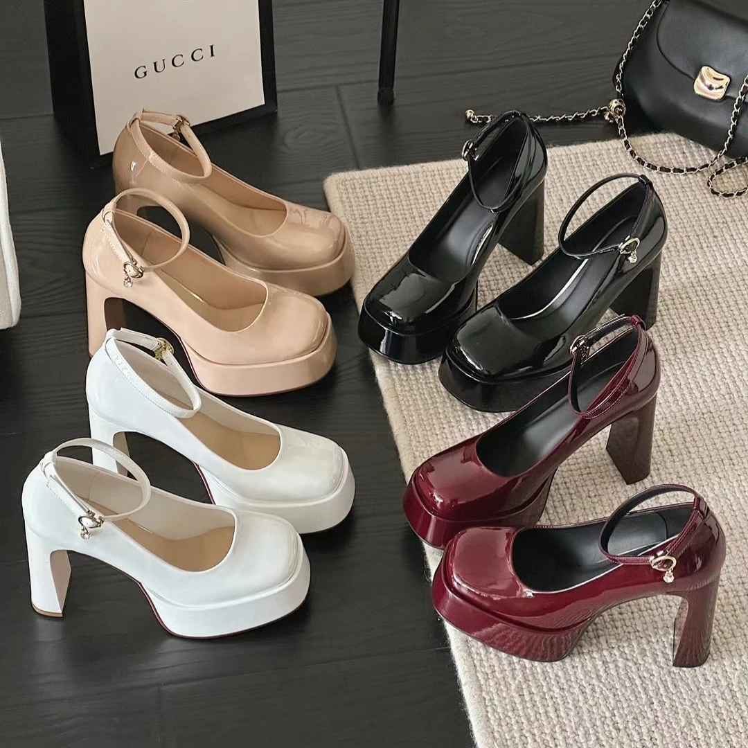 红帽99103高跟鞋女2025春季新款10厘米方头粗跟防水台漆皮深单鞋