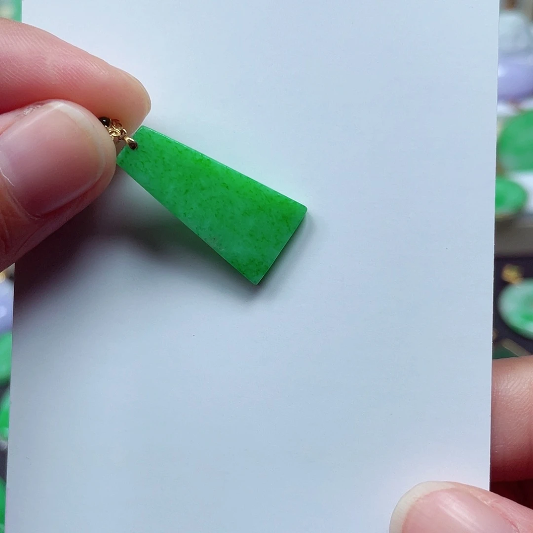 吊坠(不含链)18K金镶嵌翡翠