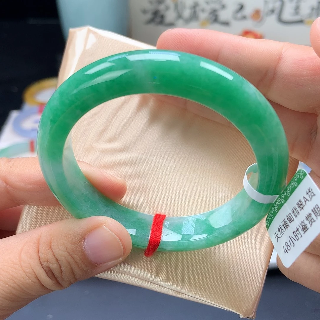 翡翠未镶嵌手镯22号