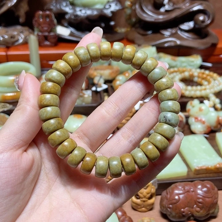 岫岩河磨玉（透闪石质玉）手链未镶嵌