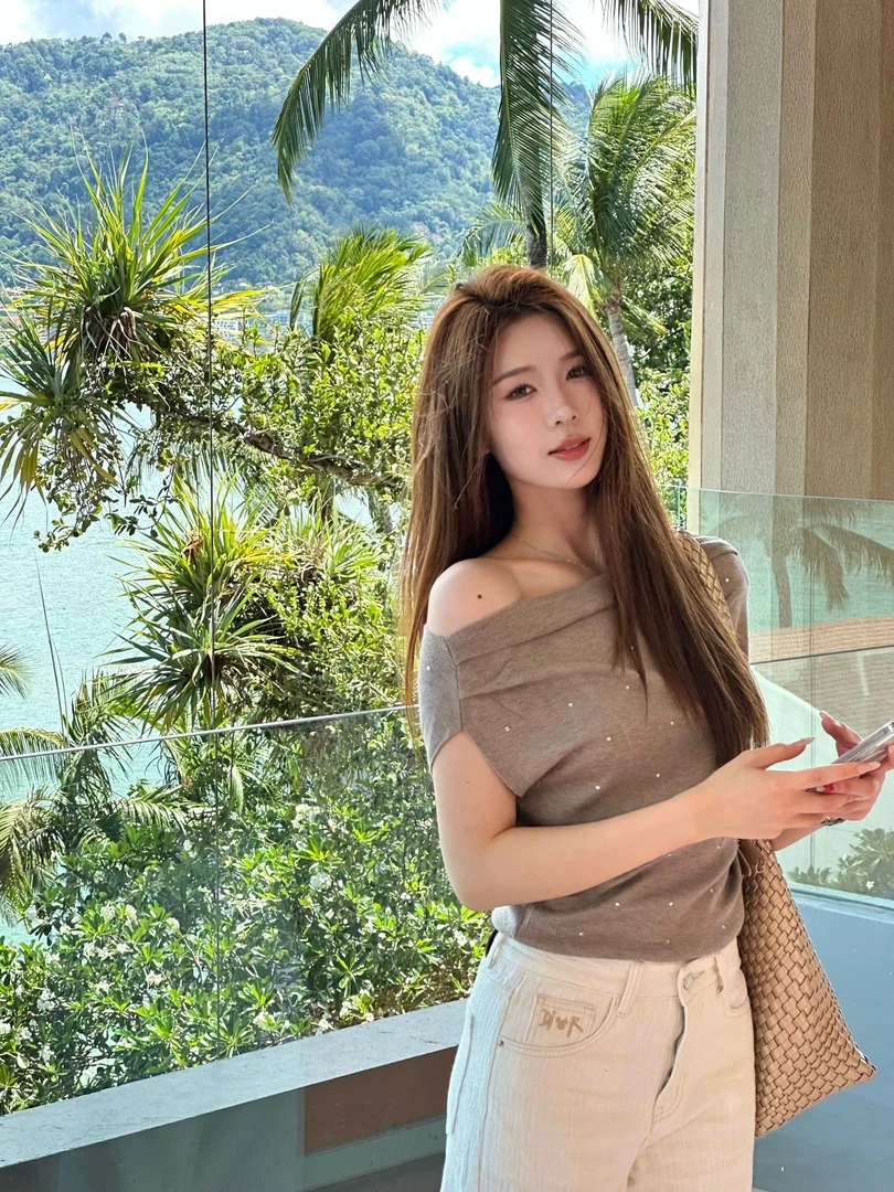 6 Yue【咖钻星烁】夏季新款小众设计感显瘦气质短袖YY5GTD01