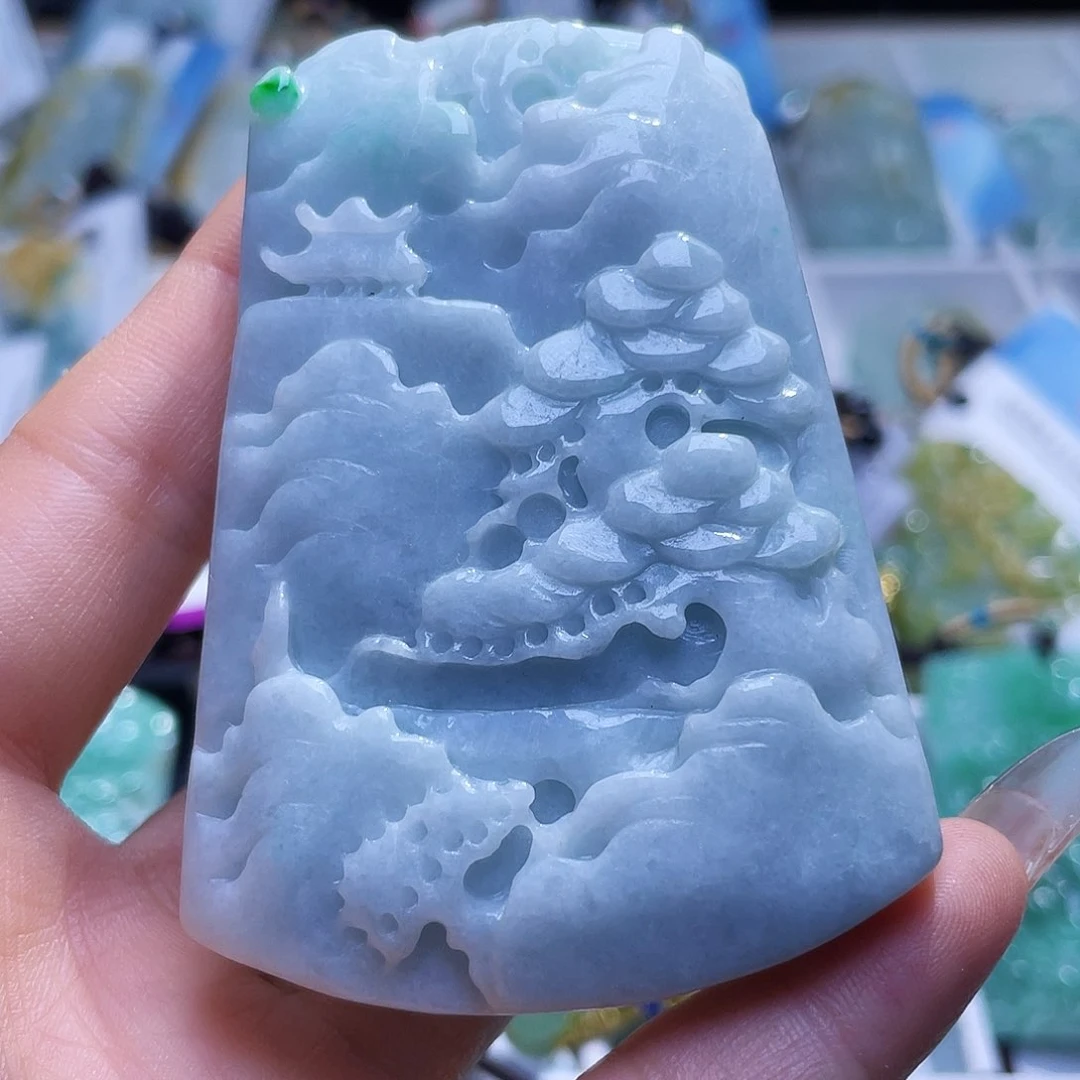 翡翠未镶嵌颈饰一