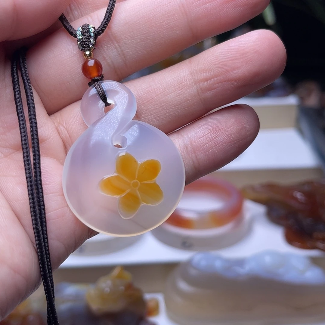 玛瑙/玉髓手镯未镶嵌