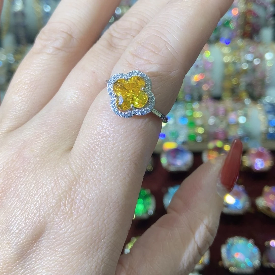 66锆石（处理）戒指