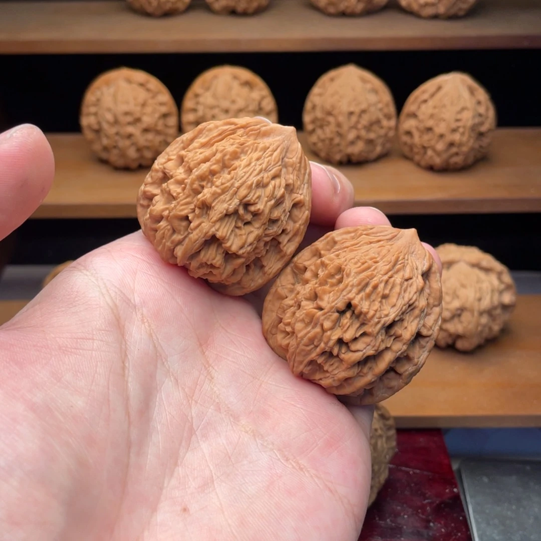 文玩核桃把件嗝*嗝40毕业虎头