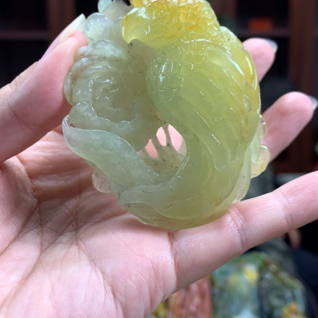 未镶嵌蛇纹石玉颈饰