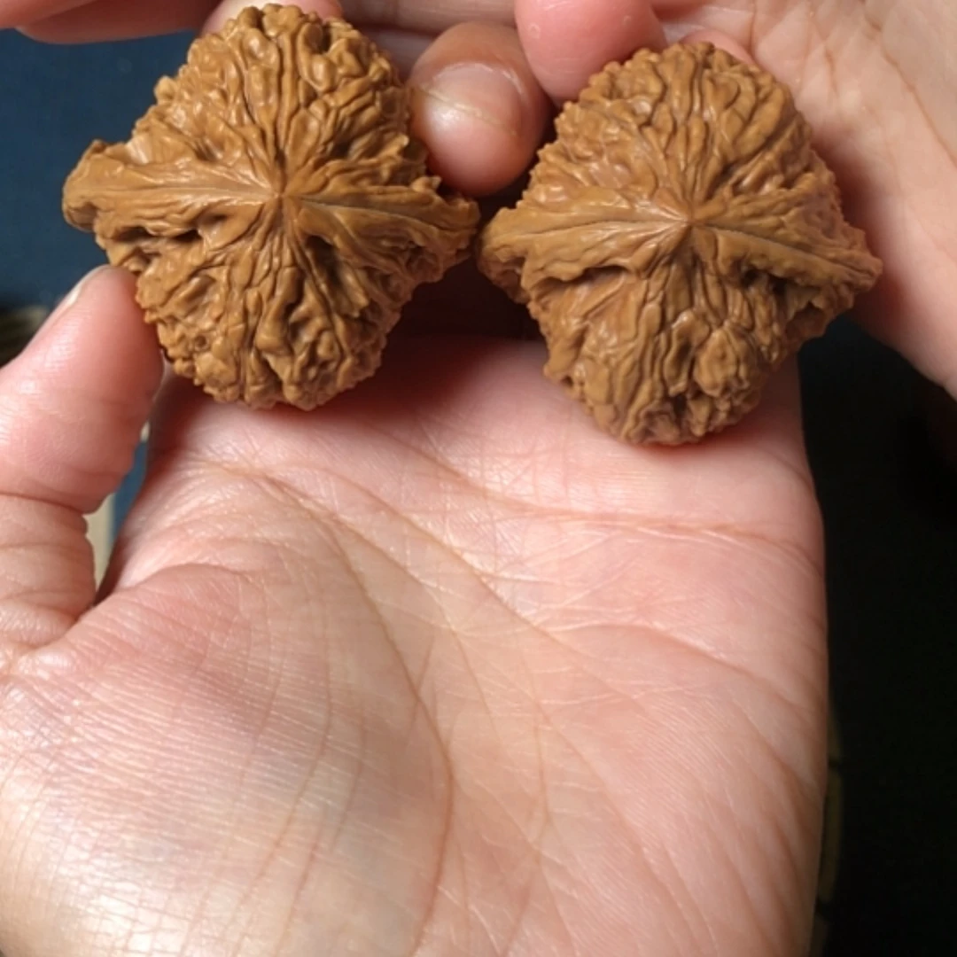 【闪购商品】把件文玩核桃航***头涿鹿南疆