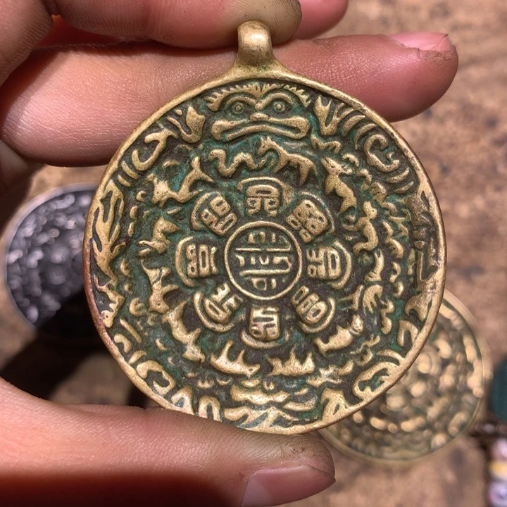 琉璃颈饰白**r喜欢的朋友