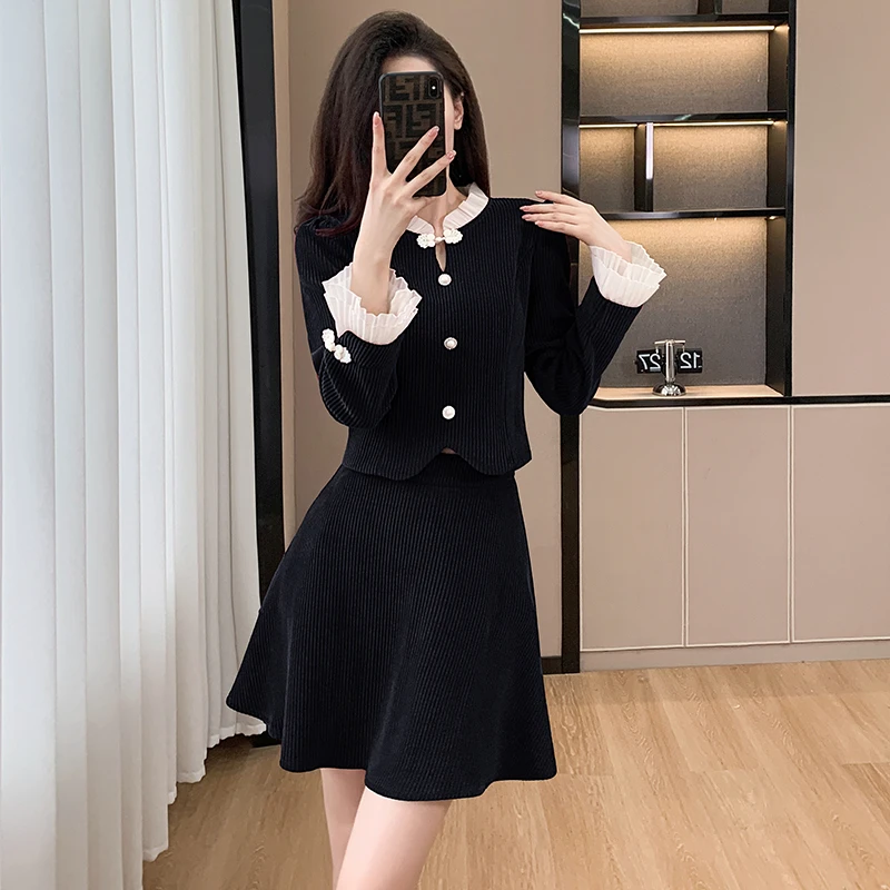 秋冬小个子时尚灯芯绒套装女修身显瘦甜美拼接上衣短裙气质两件套