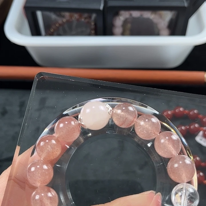 水晶合金手链草莓晶