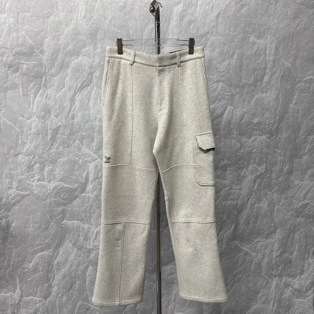 未使用 LouisVuitton/路易威登 SS25金属logo拼接长裤46码O00143