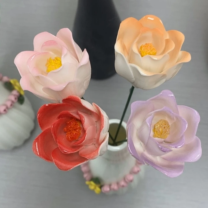 陶瓷陶瓷材料4朵铃兰花