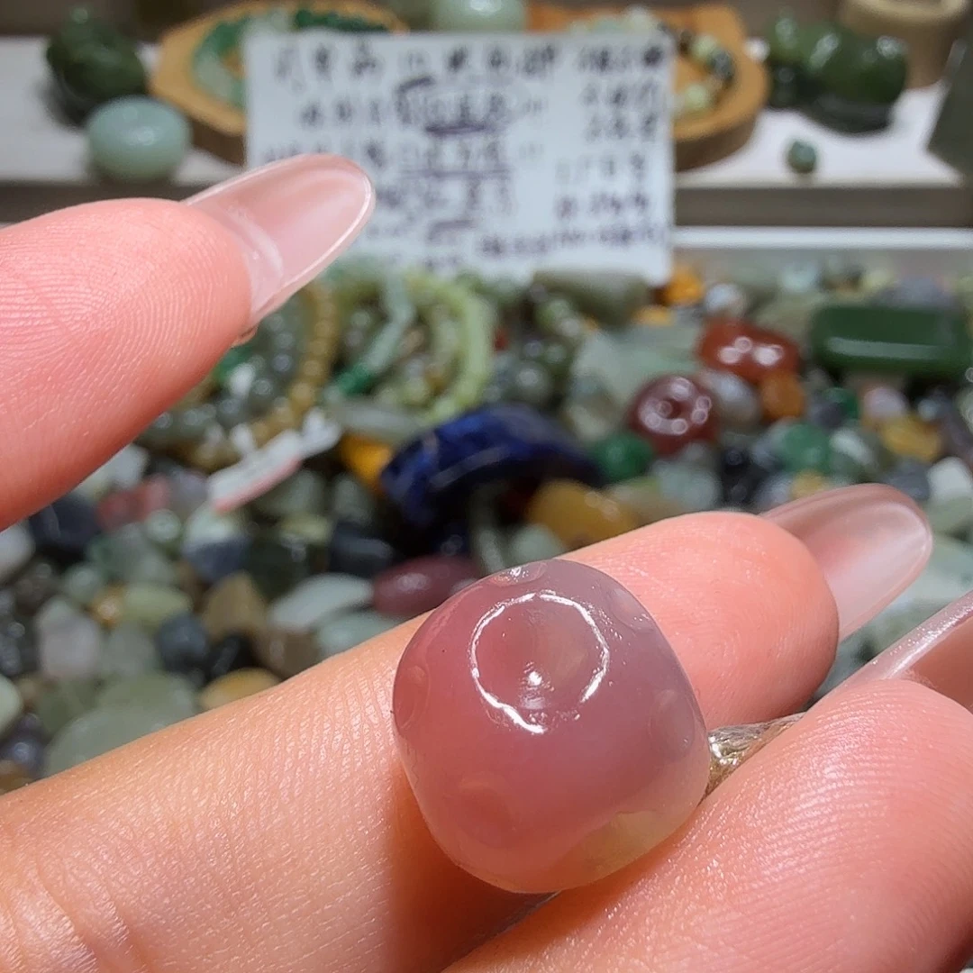 和田玉未镶嵌珠宝奇石