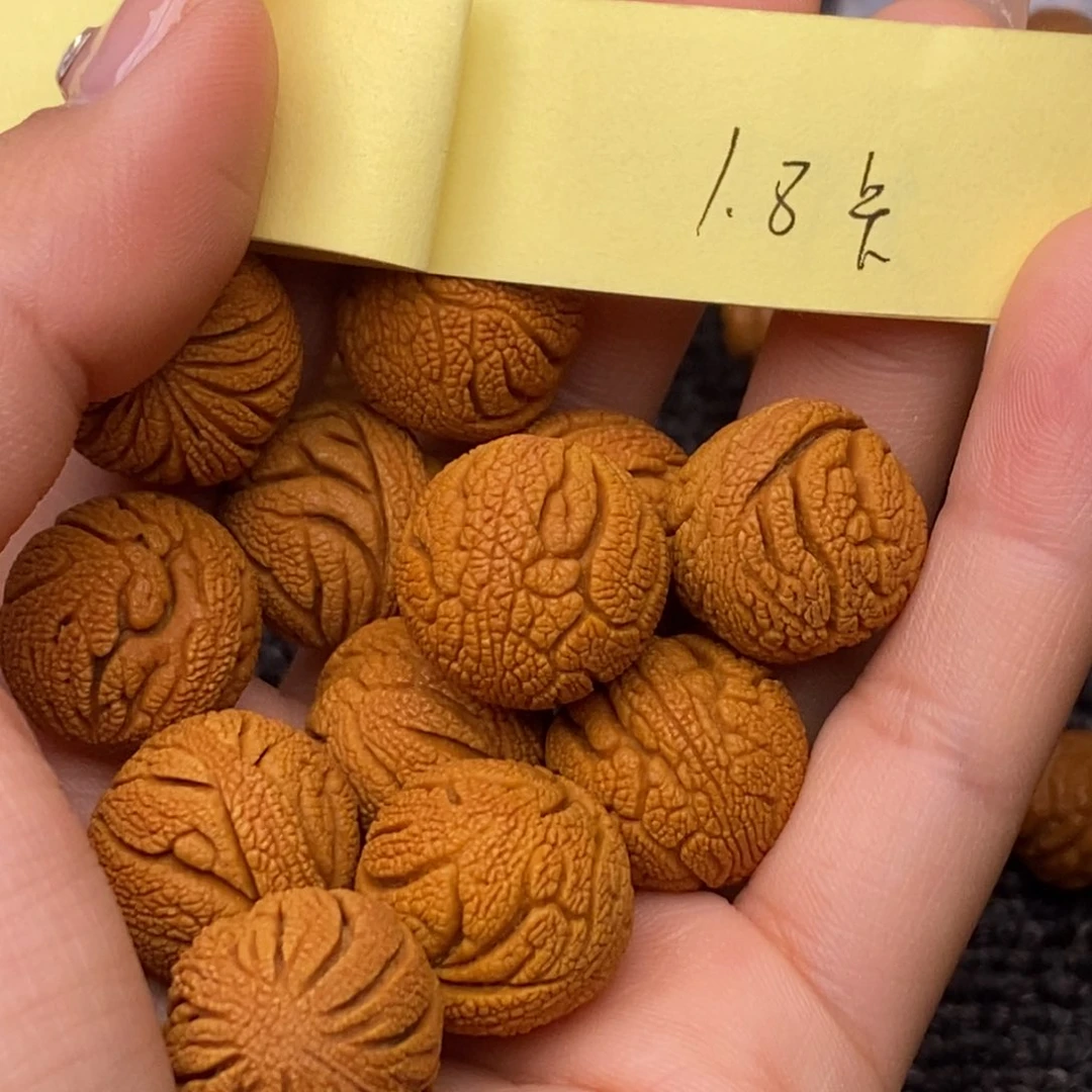 秦岭山脉龙纹桃核 14