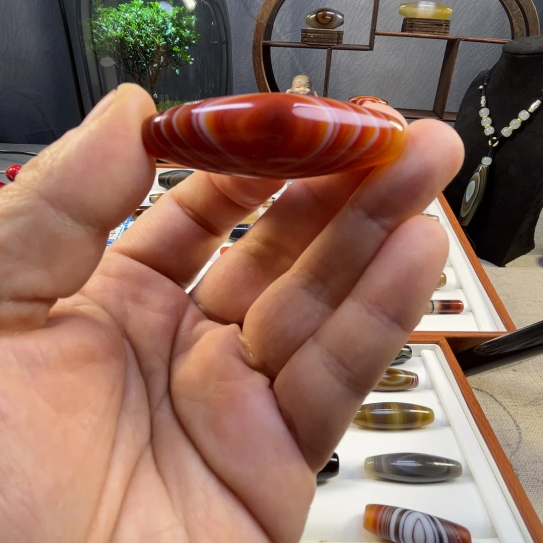 好***芒玛瑙/玉髓未镶嵌珠宝半成品