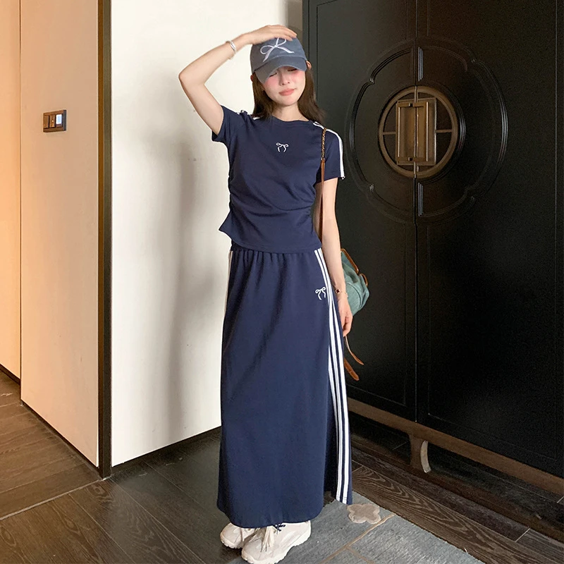 实拍时尚慵懒风休闲套装裙2025新款减龄显瘦美式学院风半裙两件套