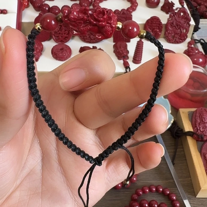 天然辰砂貔貅编织绳