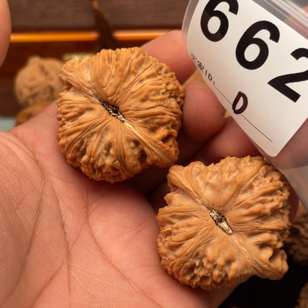 文玩核桃把件酷**码泥鳅背