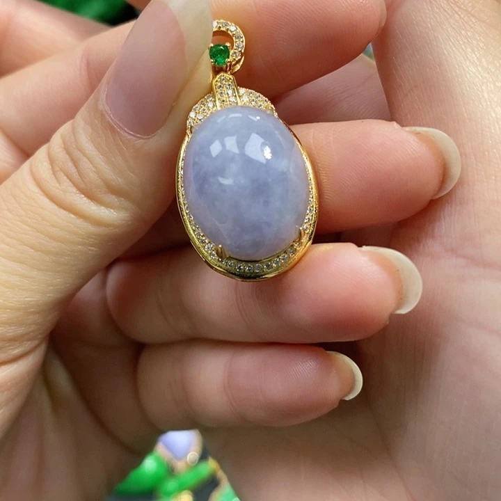 颈饰未镶嵌翡翠吊坠