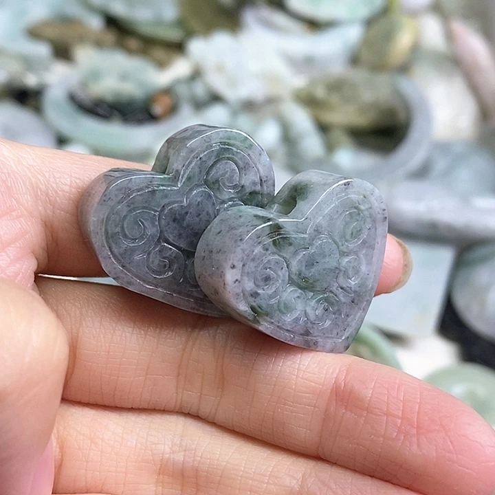 富***儿翡翠未镶嵌颈饰天然翡翠