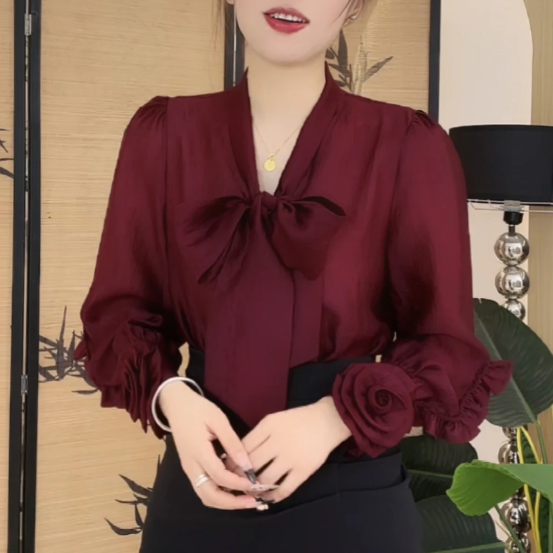 蝴蝶结立体花朵V领衬衫女春秋新款设计感小众宽松百搭长袖上衣衫
