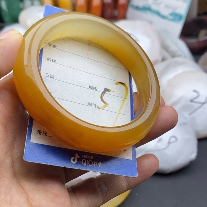 石英质玉未镶嵌手镯