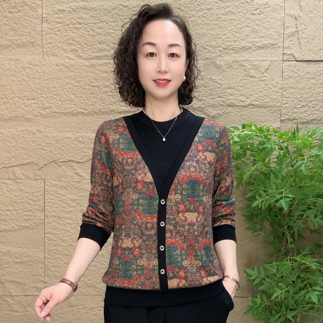 妈妈装流行时尚潮牌女装宽松秋装女士欧若拉独特漂亮上装休闲长袖