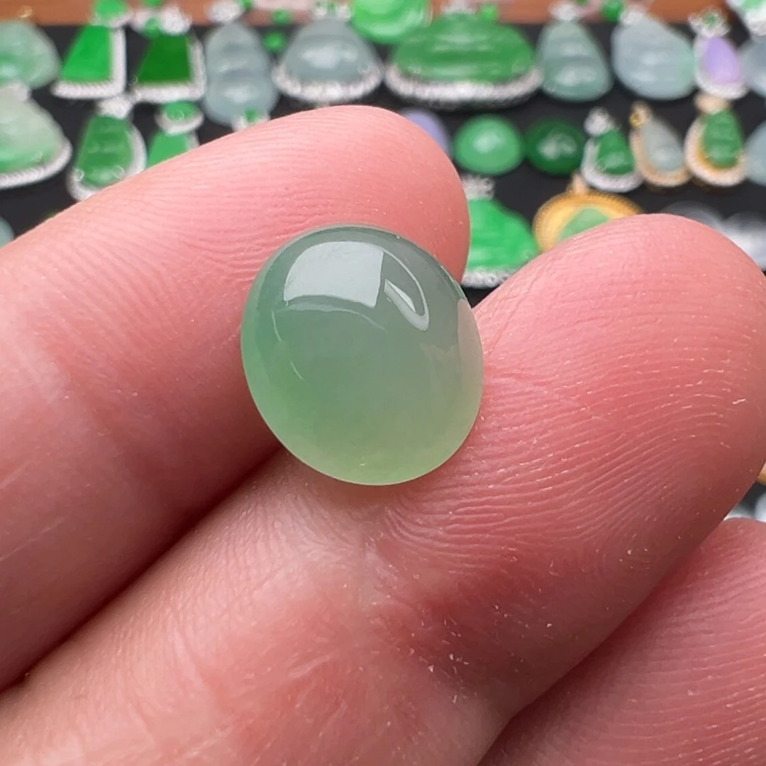 翡翠颈饰未镶嵌蛋面11.3