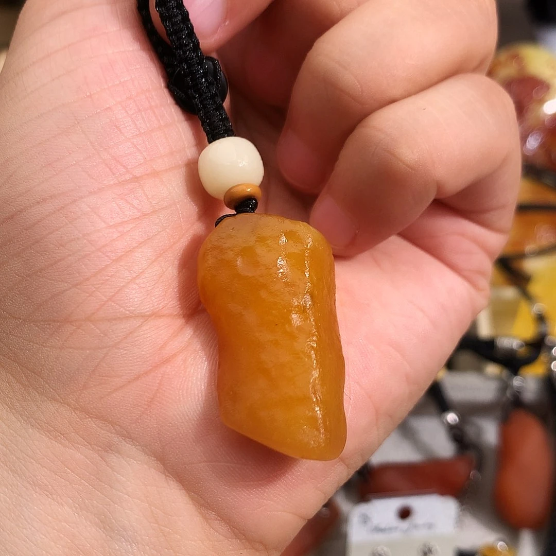未镶嵌琥珀裸石你