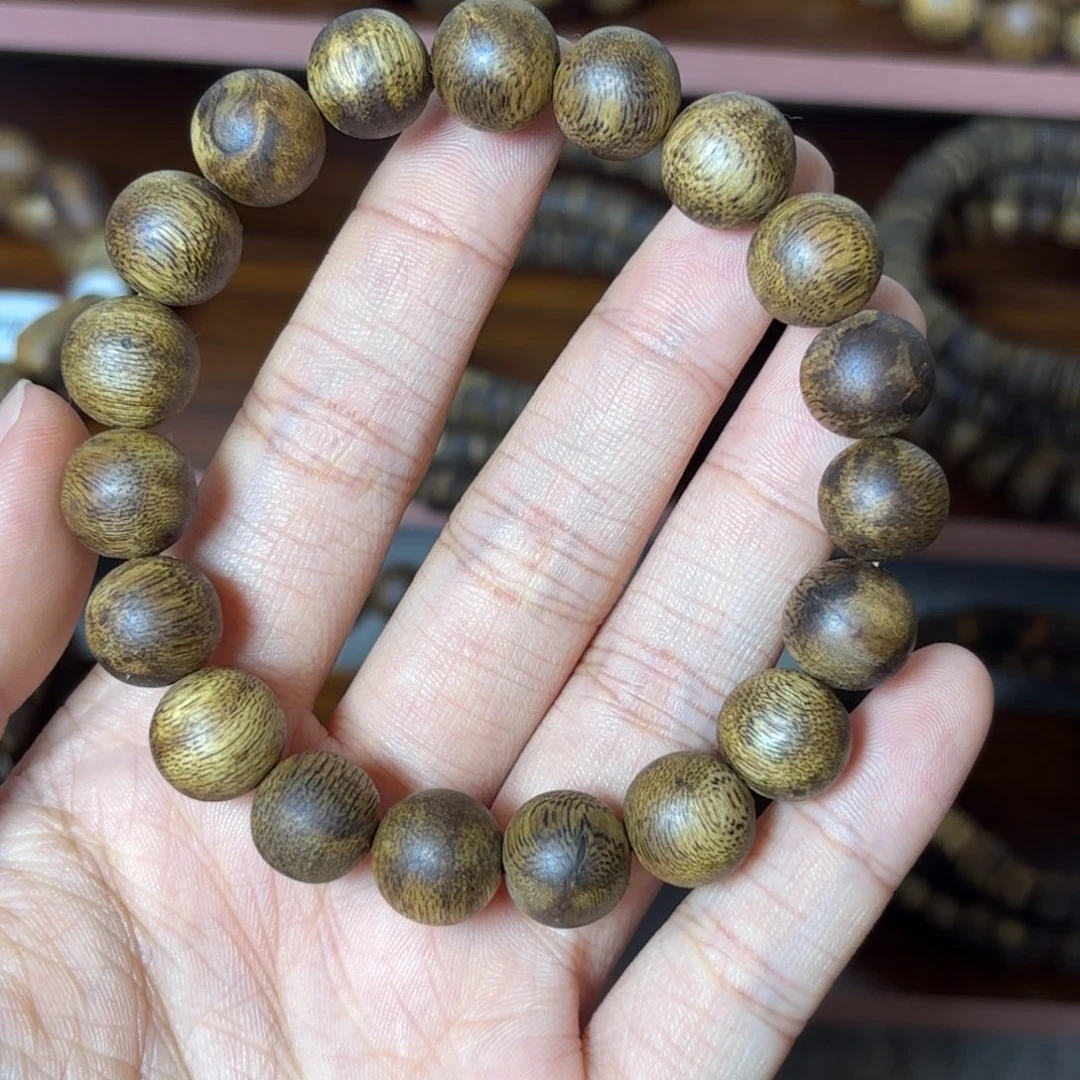 【艺香阁】海南莺歌绿奇楠1.1mm8g+