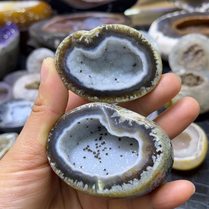 未镶嵌水晶珠宝半成品