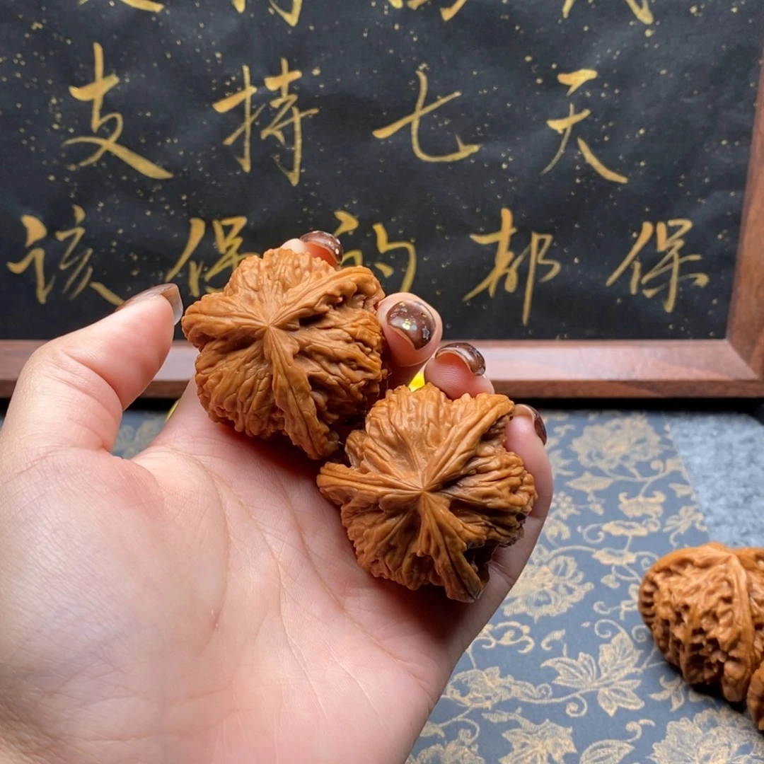 吊坠文玩核桃帆*白狮子